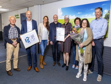 Kiwa VERIN reikt eerste FPR-certificaat uit aan ICL .jpg