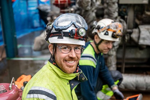 Kiwas ingenjörer inspekterar en industrianläggning.