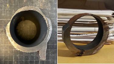 Två bilder av ett avskurna metallrör (konventionstub och överhettartub) som har korrosionsskador, med grova kanter och rost, visat från olika vinklar.